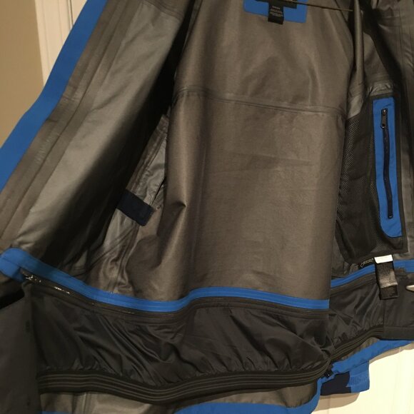 MARMOT 3L Goretex Hardshell Jacket: Men's Small - Picture 6 of 7